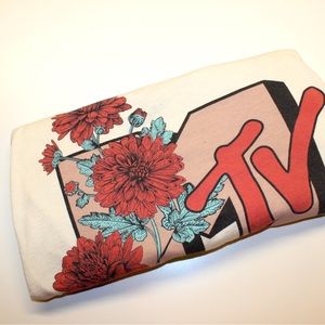 Cropped aesthetic MTV floral pastel shirt